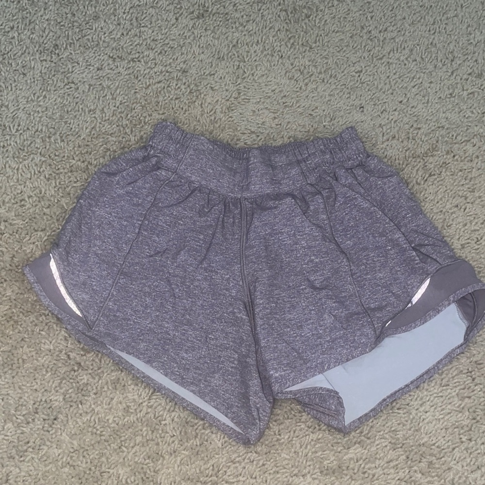 hottie hot high rised lined shorts, size 4 long Lululemon shorts